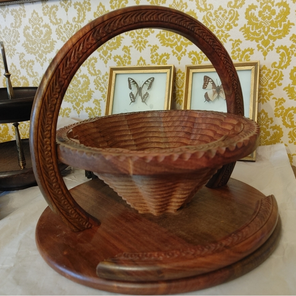 Vintage Collapsible WOOD SIGNATURE Brand Wooden Basket